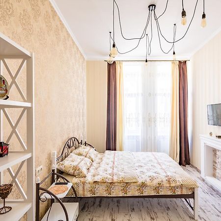 Medova Apartment Lviv Ngoại thất bức ảnh
